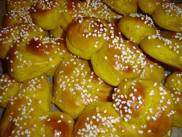 Saftiga saffransbullar/lussekatter