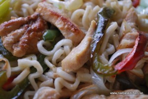 Thai green curry chicken wok