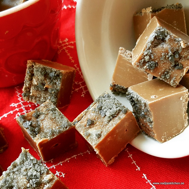 Chokladfudge med turkisk peppar-lakritsfugde-mjölkchoklad-julgodis-godis-julbaka-viktväktarna-smartpoints-vvtillsammans-